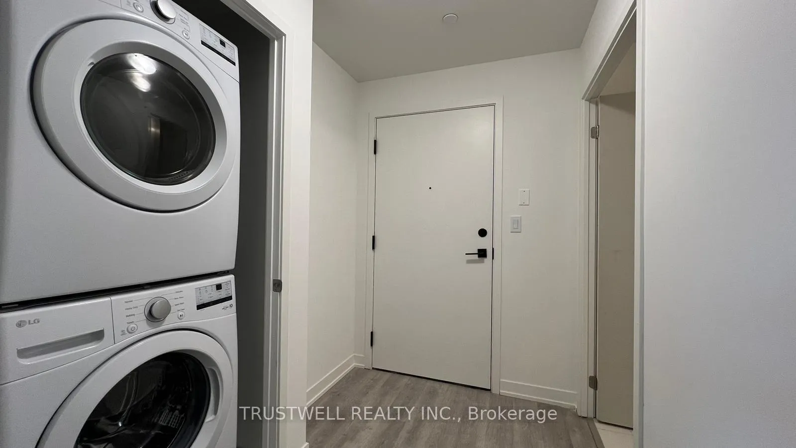 Photo 4 of Unit 1012, 292 Verdale Crossing, Markham, Unionville — HOMEH