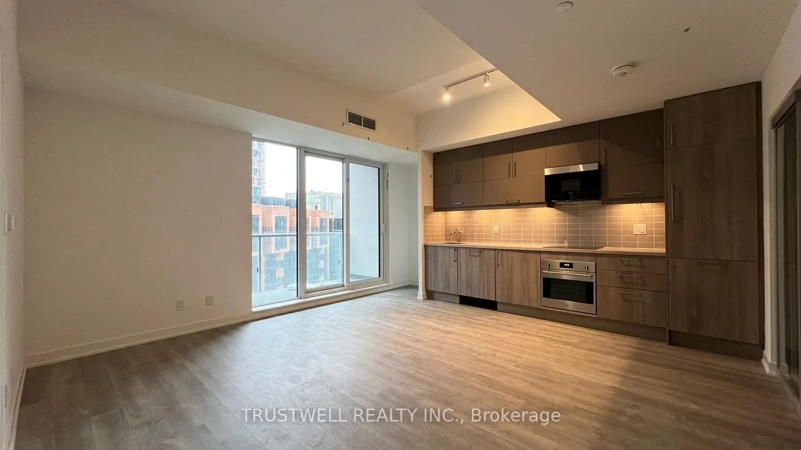 Photo 5 of Unit 1012, 292 Verdale Crossing, Markham, Unionville — HOMEH