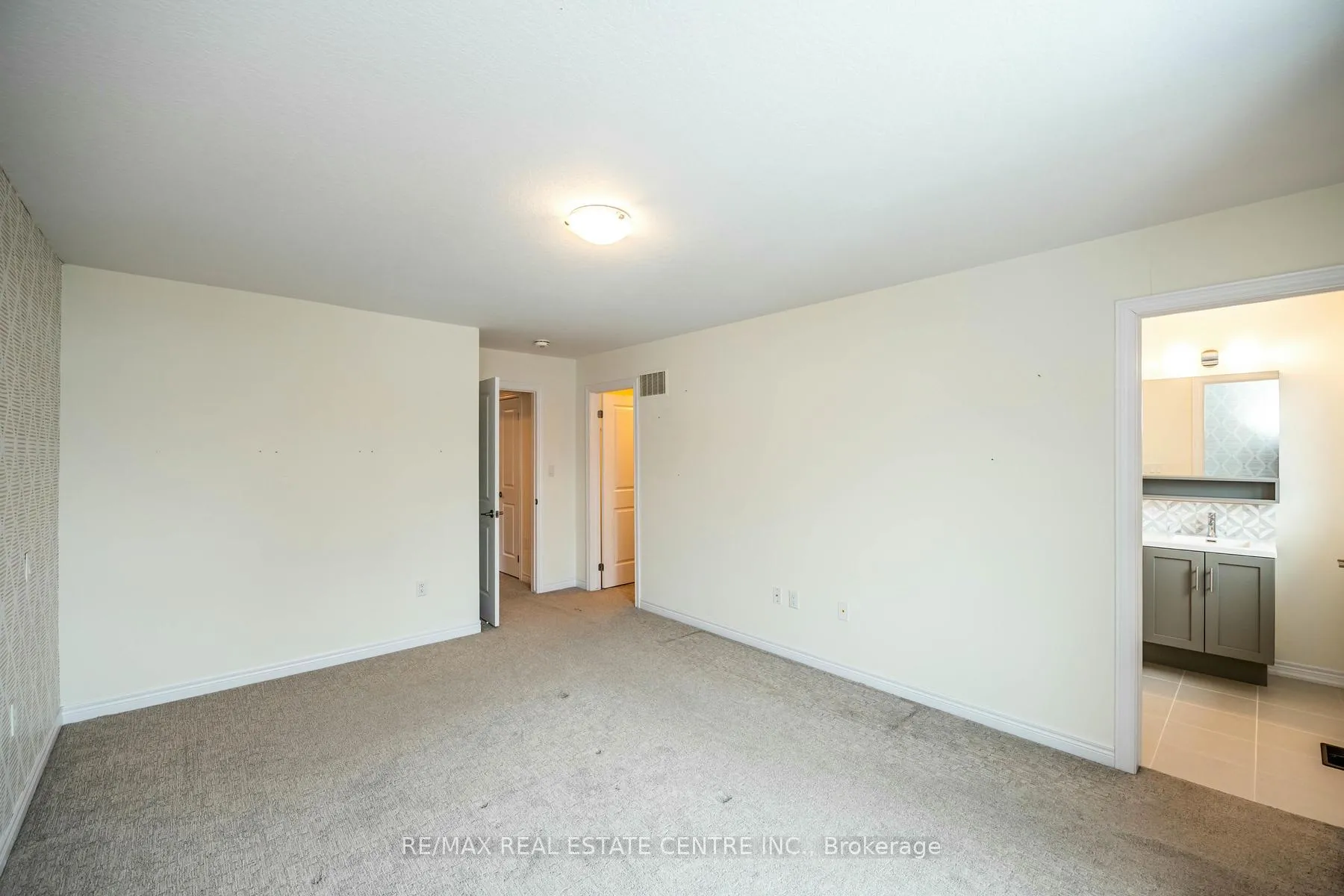 Photo 32 of Unit 47, 288 Glover Street, Hamilton, Fruitland — HOMEH