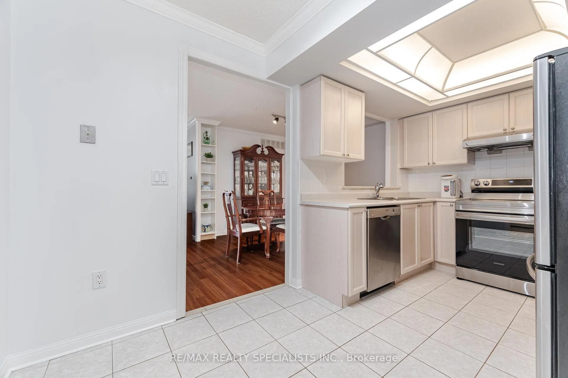 Photo 6 of Unit 825, 1400 The Esplanade N, Pickering, Town Centre — HOMEH