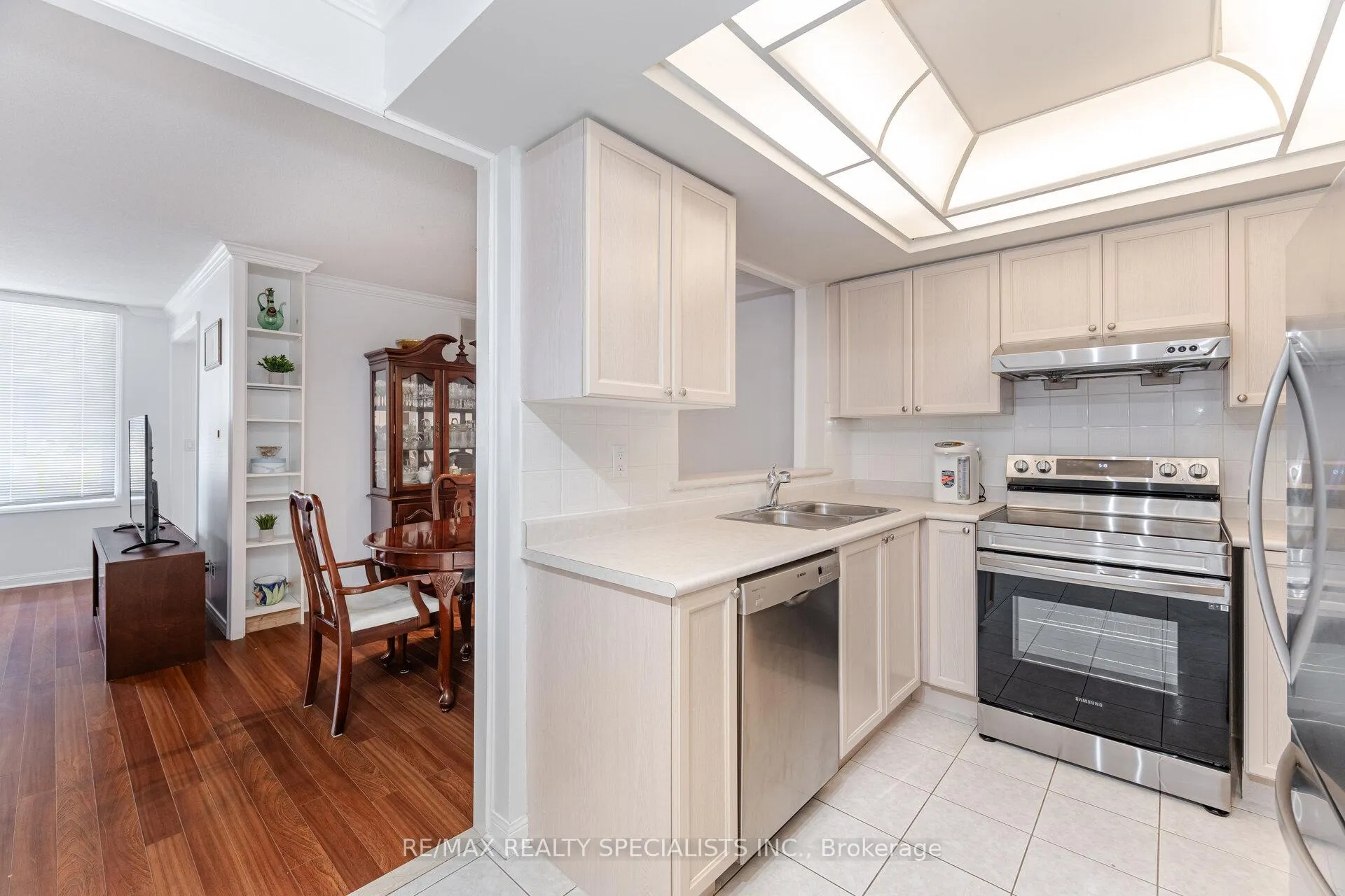 Photo 10 of Unit 825, 1400 The Esplanade N, Pickering, Town Centre — HOMEH