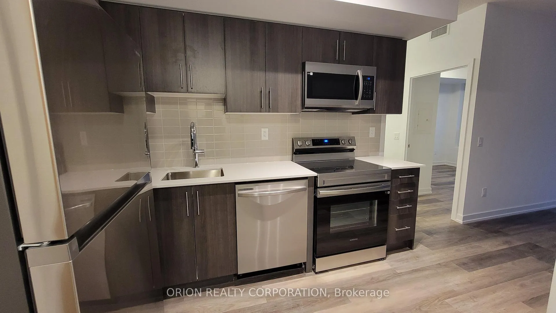 Photo 4 of Unit 1705, 1435 Celebration Drive, Pickering, Bay Ridges — HOMEH