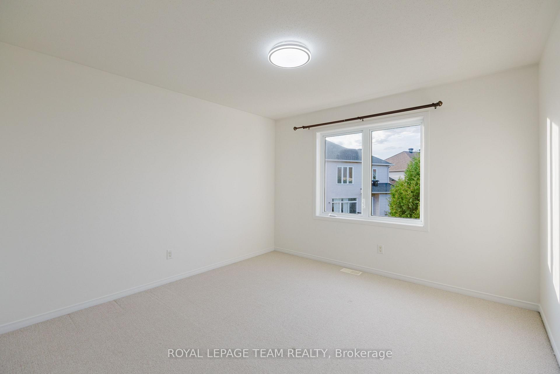 Photo 30 of 705 Clearbrook Drive, Ottawa, Barrhaven - Strandherd — HOMEH