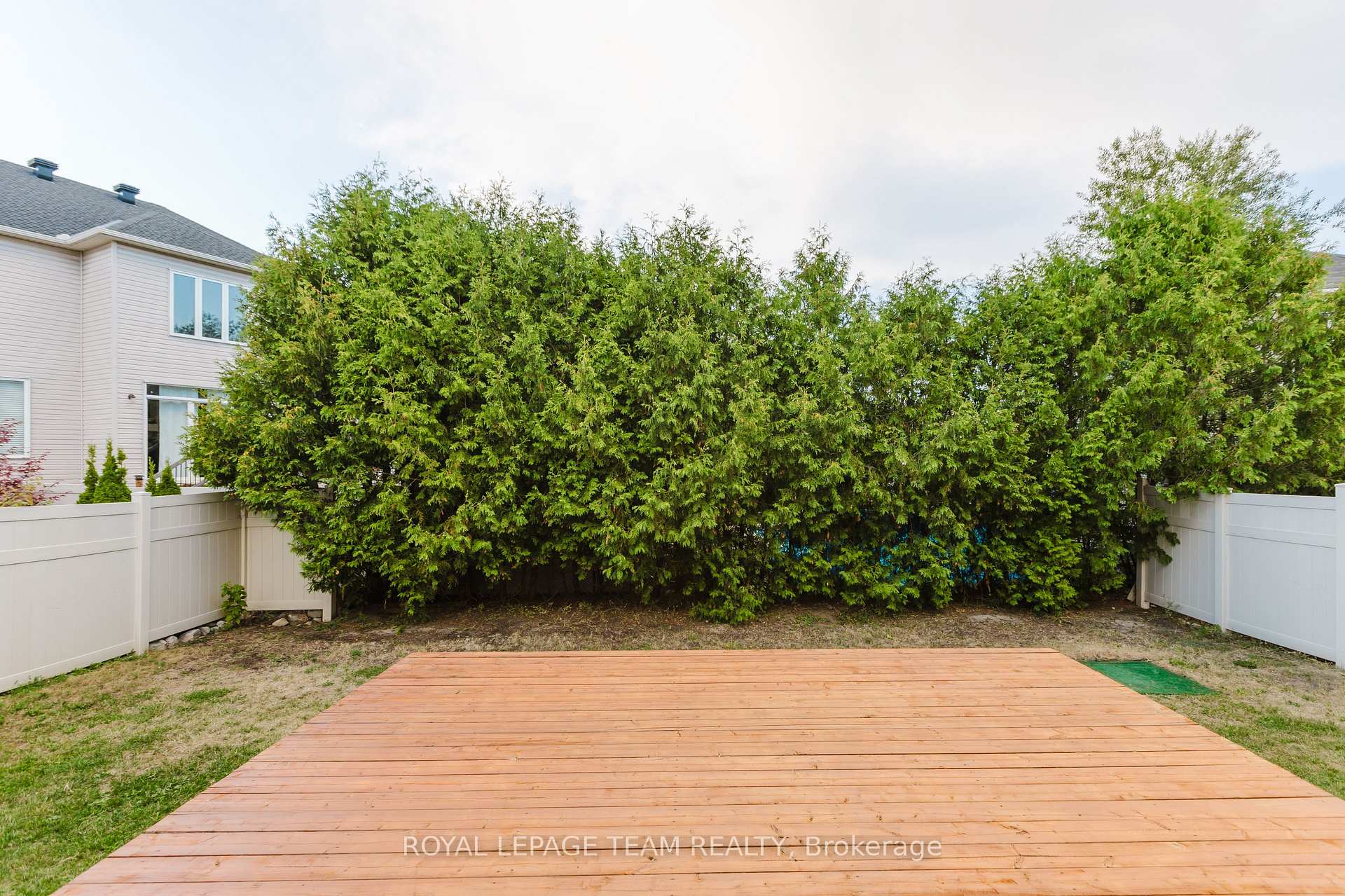 Photo 35 of 705 Clearbrook Drive, Ottawa, Barrhaven - Strandherd — HOMEH