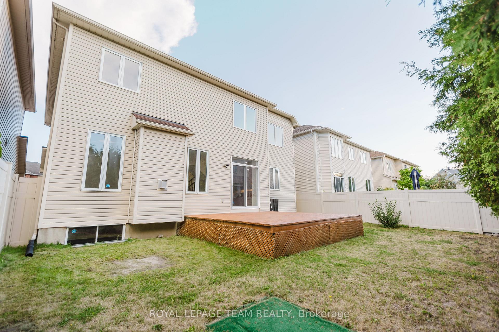 Photo 36 of 705 Clearbrook Drive, Ottawa, Barrhaven - Strandherd — HOMEH