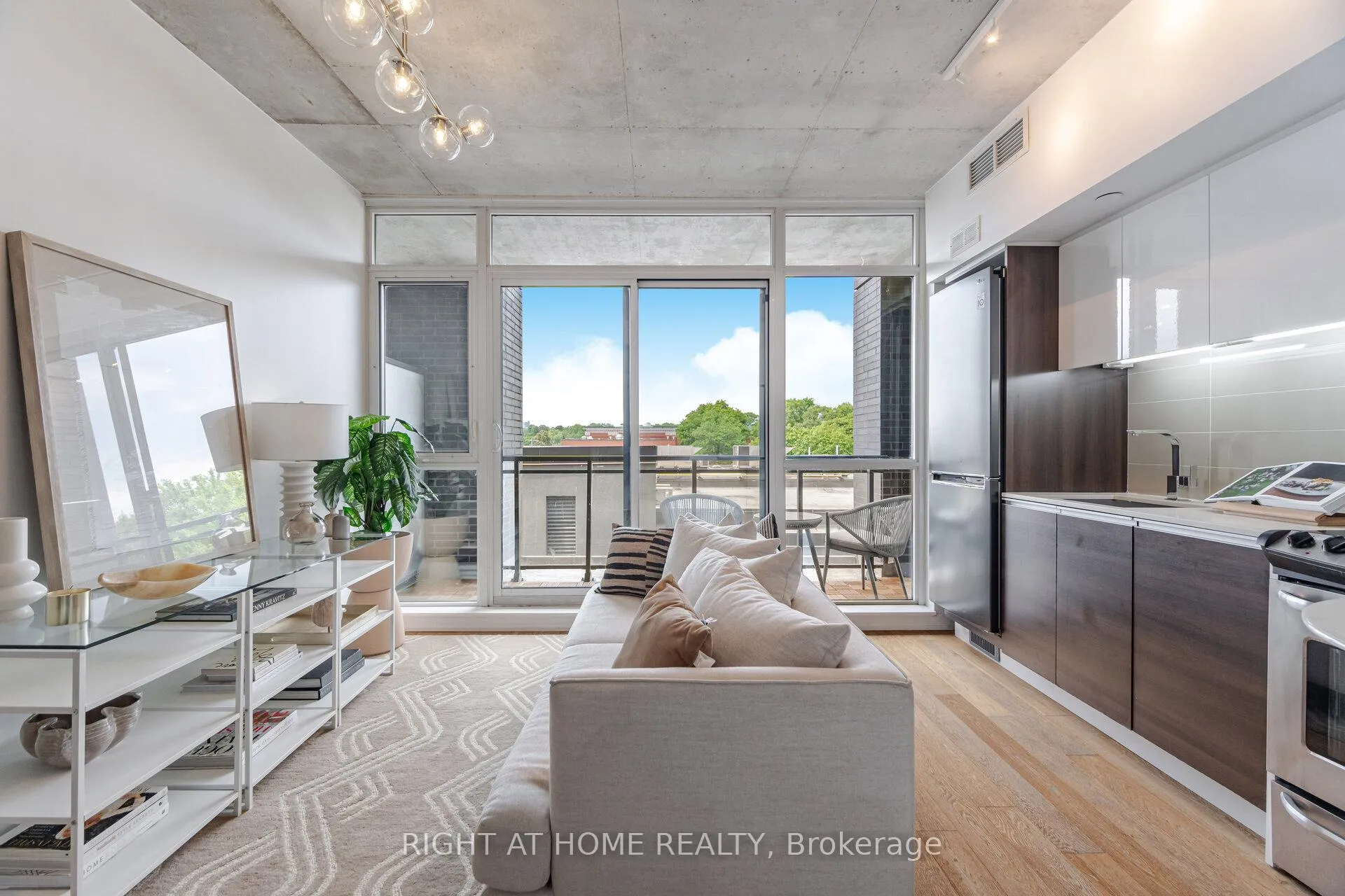 Photo 2 of Unit 527, 1190 Dundas Street, Toronto, South Riverdale — HOMEH