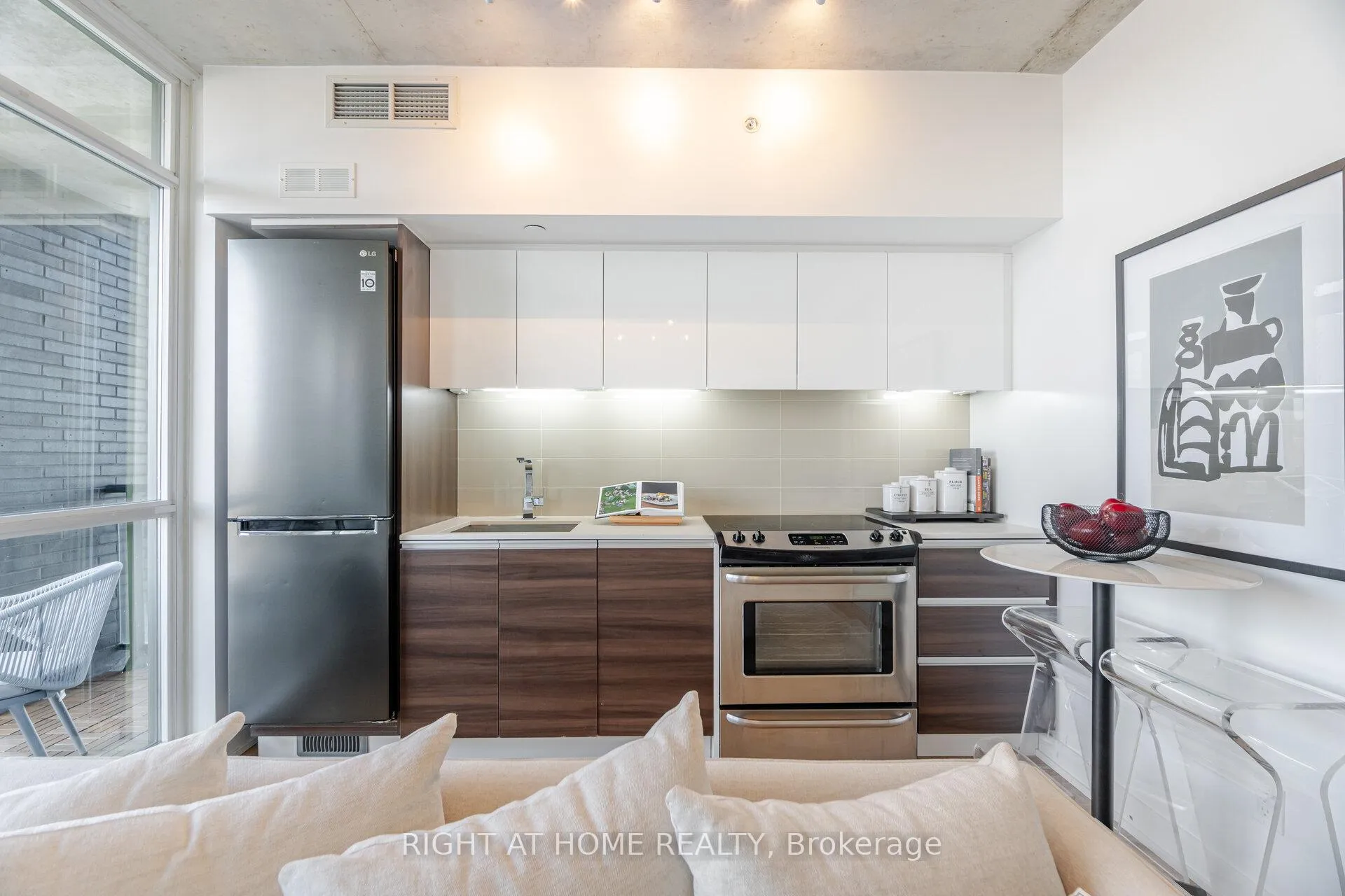 Photo 3 of Unit 527, 1190 Dundas Street, Toronto, South Riverdale — HOMEH