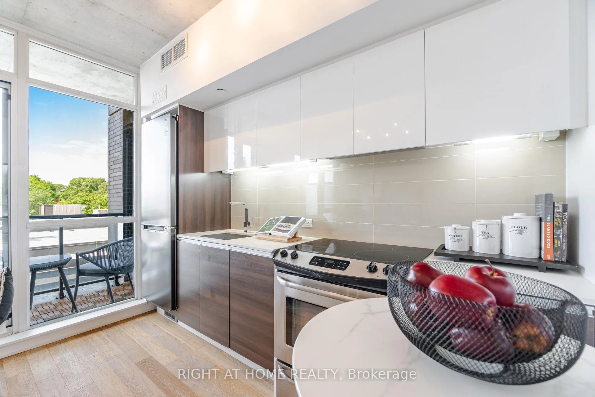 Photo 7 of Unit 527, 1190 Dundas Street, Toronto, South Riverdale — HOMEH