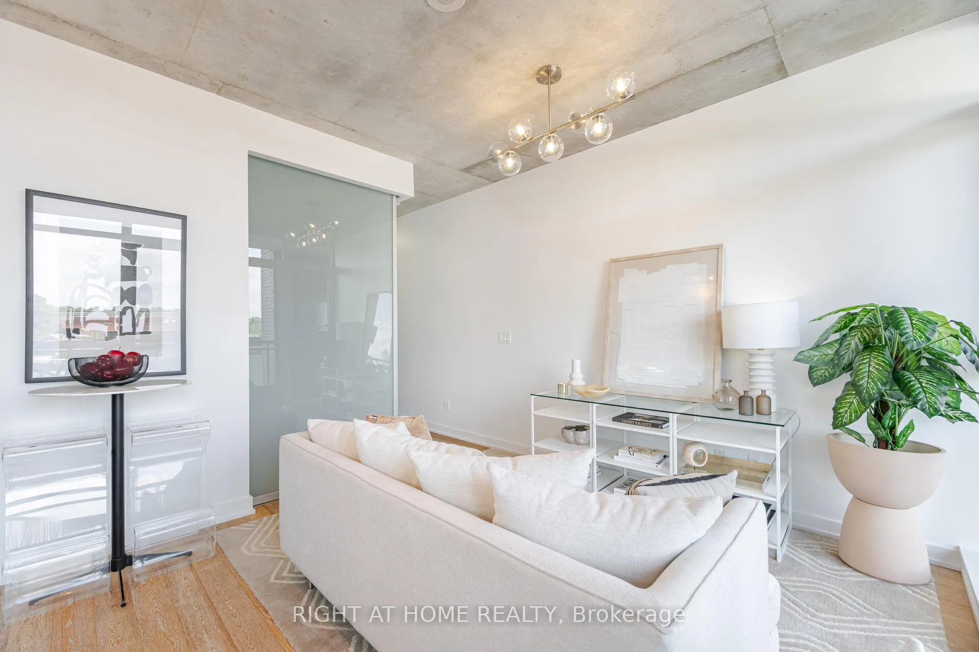Photo 9 of Unit 527, 1190 Dundas Street, Toronto, South Riverdale — HOMEH