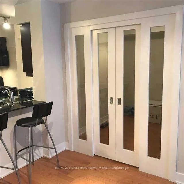 Photo 4 of Unit 1602, 20 Blue Jays Way, Toronto, Waterfront Communities — HOMEH