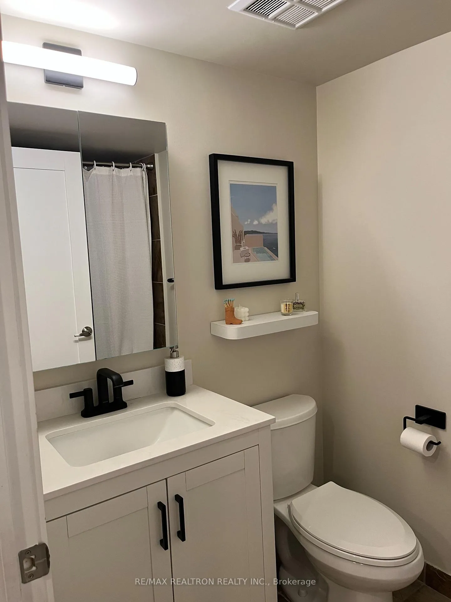 Photo 16 of Unit 1602, 20 Blue Jays Way, Toronto, Waterfront Communities — HOMEH