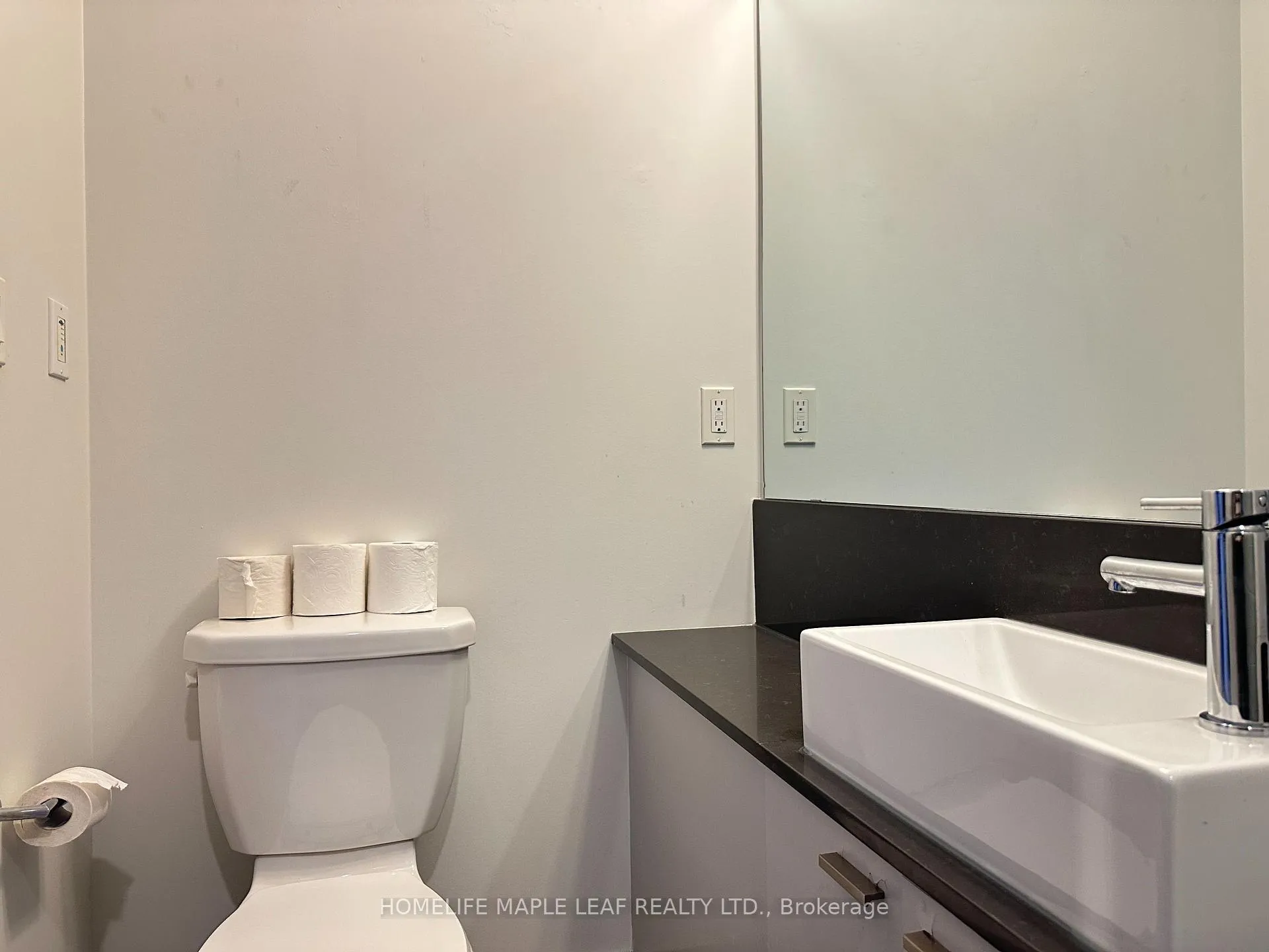 Photo 8 of Unit 1609, 576 Front Street W, Toronto, Waterfront Communities — HOMEH