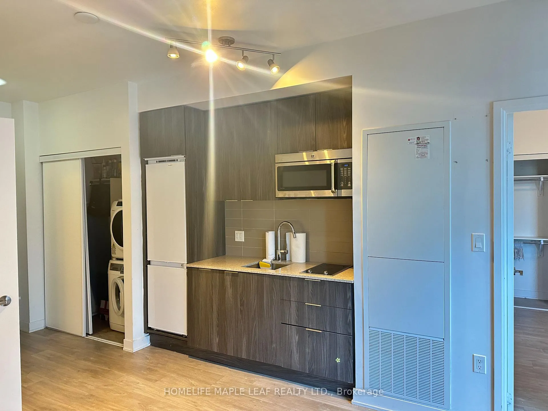 Photo 10 of Unit 1609, 576 Front Street W, Toronto, Waterfront Communities — HOMEH