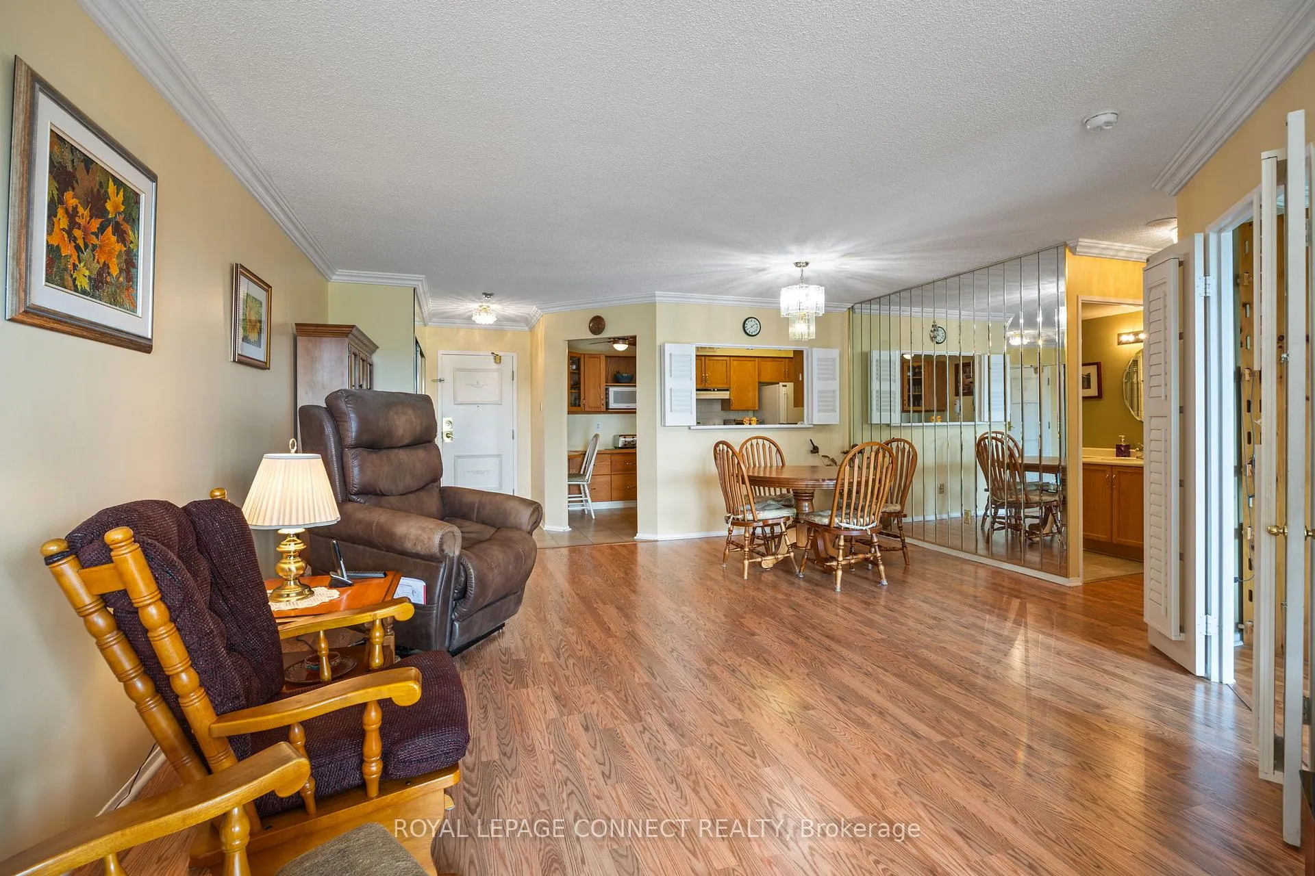 Photo 10 of Unit 422, 1880 Valley Farm Road, Pickering, Town Centre — HOMEH