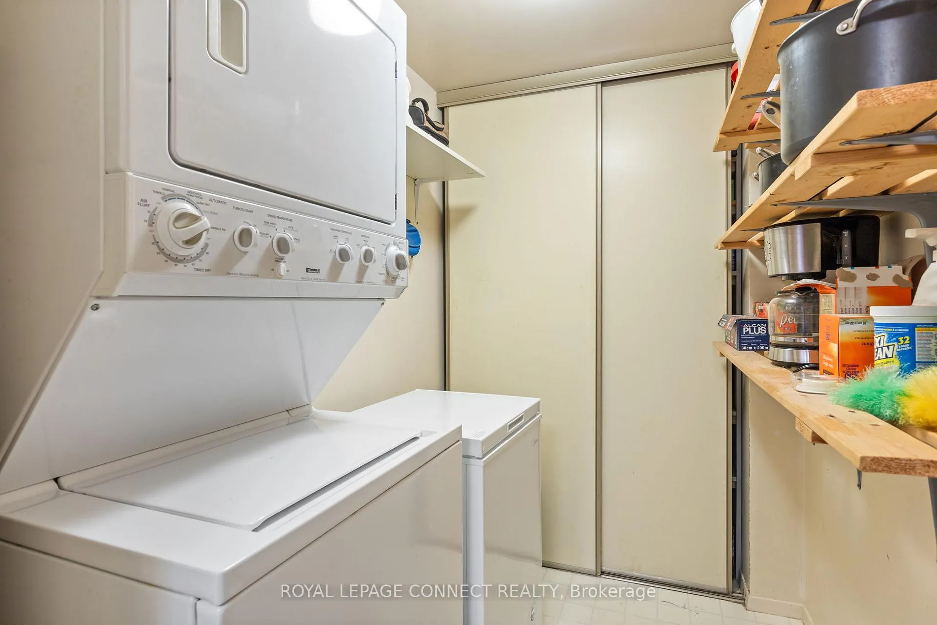 Photo 21 of Unit 422, 1880 Valley Farm Road, Pickering, Town Centre — HOMEH