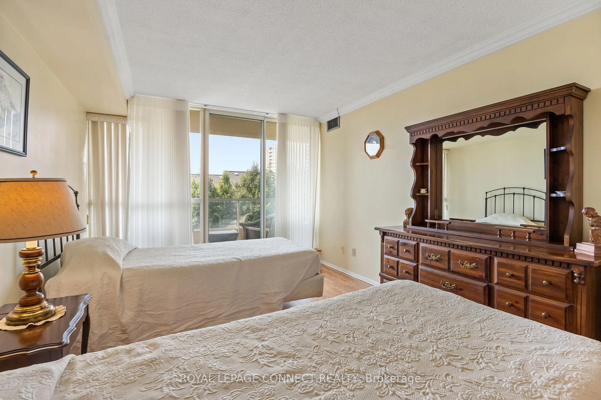Photo 23 of Unit 422, 1880 Valley Farm Road, Pickering, Town Centre — HOMEH