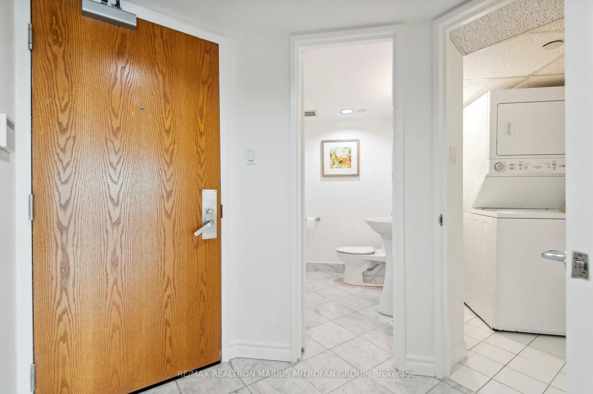 Photo 6 of Unit 1613, 38 Elm Street, Toronto, Bay Street Corridor — HOMEH