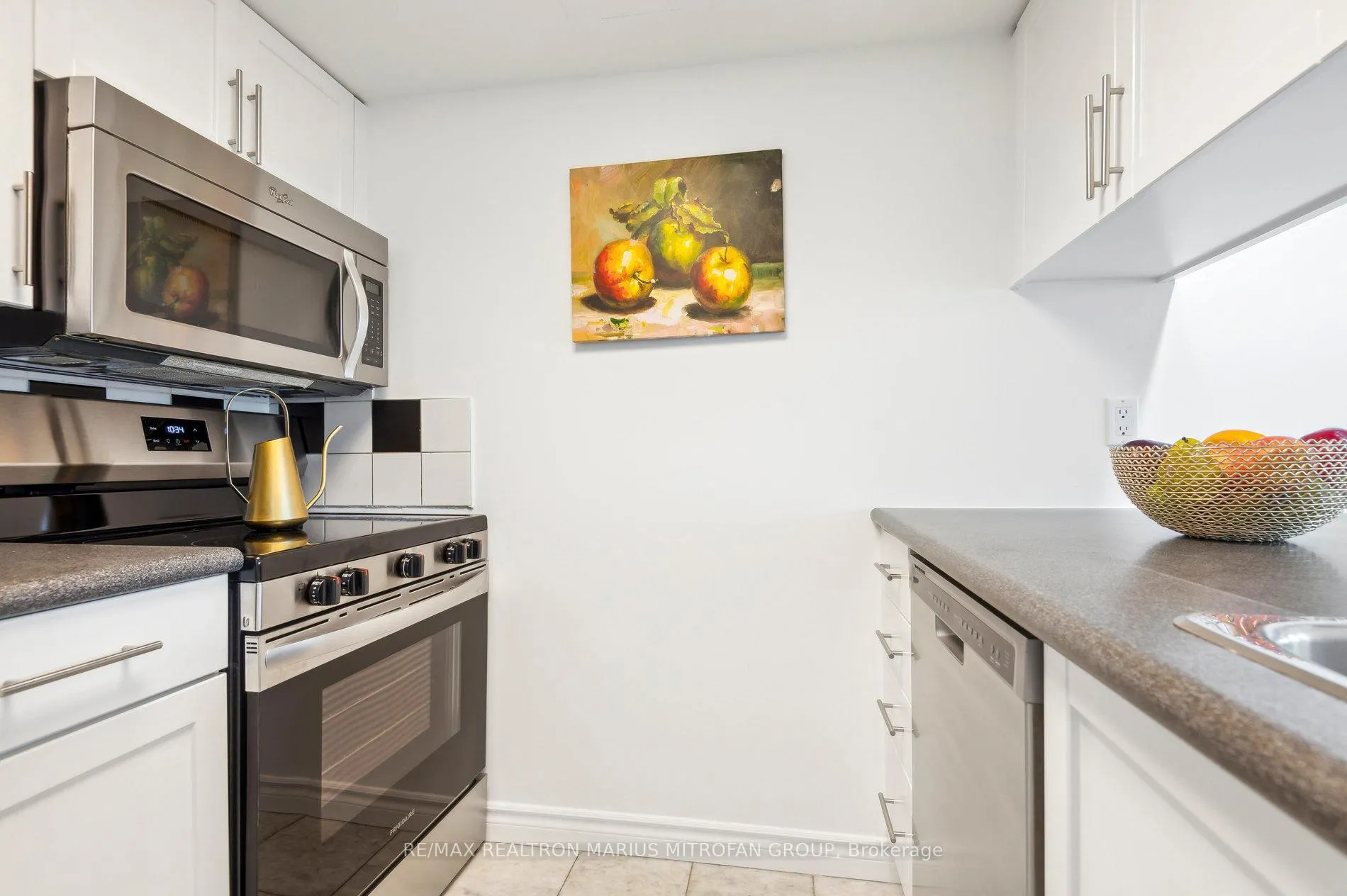 Photo 18 of Unit 1613, 38 Elm Street, Toronto, Bay Street Corridor — HOMEH