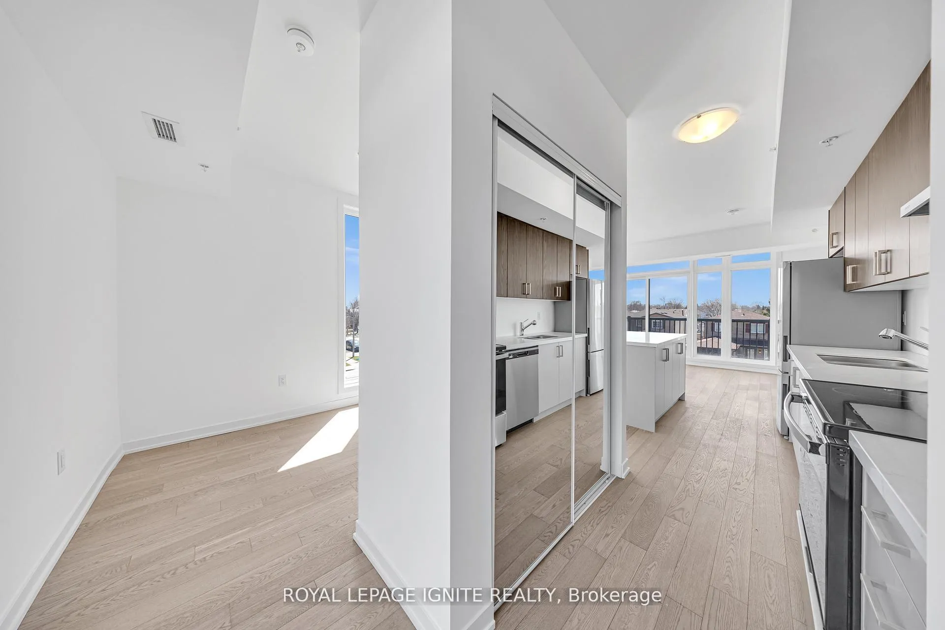Photo 5 of Unit 2, 188 Angus Drive, Ajax, Central — HOMEH