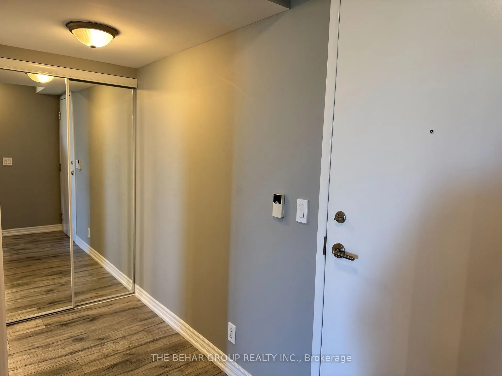 Photo 4 of Unit 323, 33 Cox Boulevard, Markham, Unionville — HOMEH