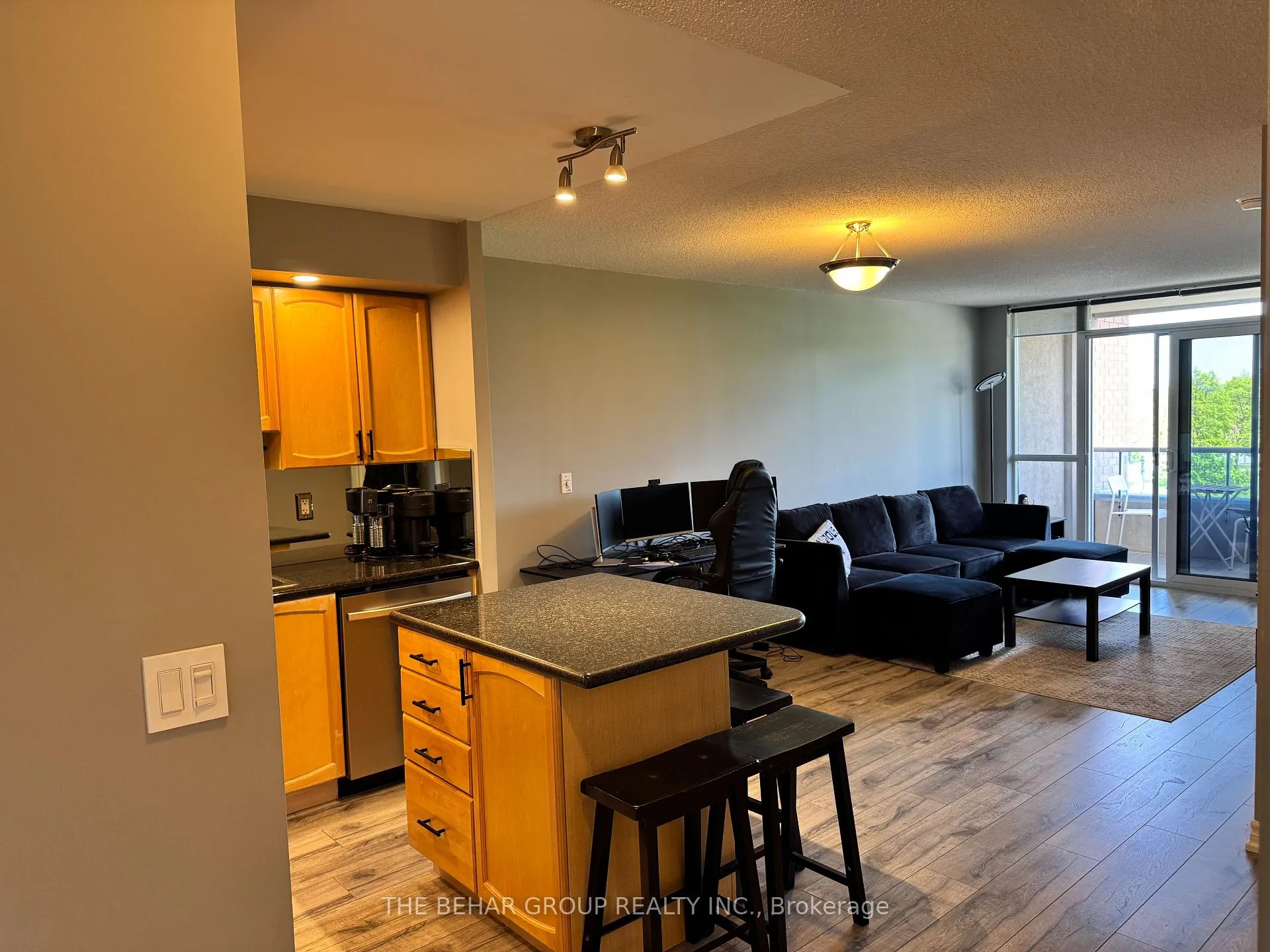Photo 5 of Unit 323, 33 Cox Boulevard, Markham, Unionville — HOMEH