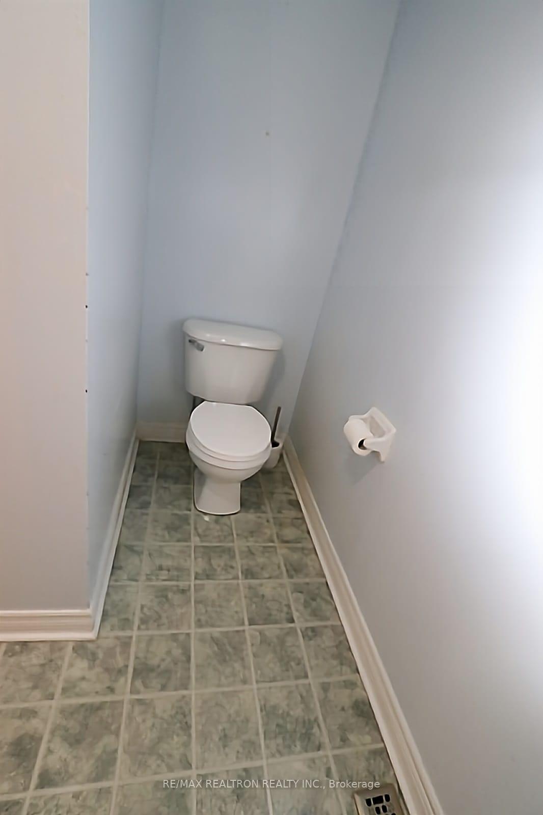 Photo 15 of 41 Lancaster Court, Georgina, Keswick South — HOMEH