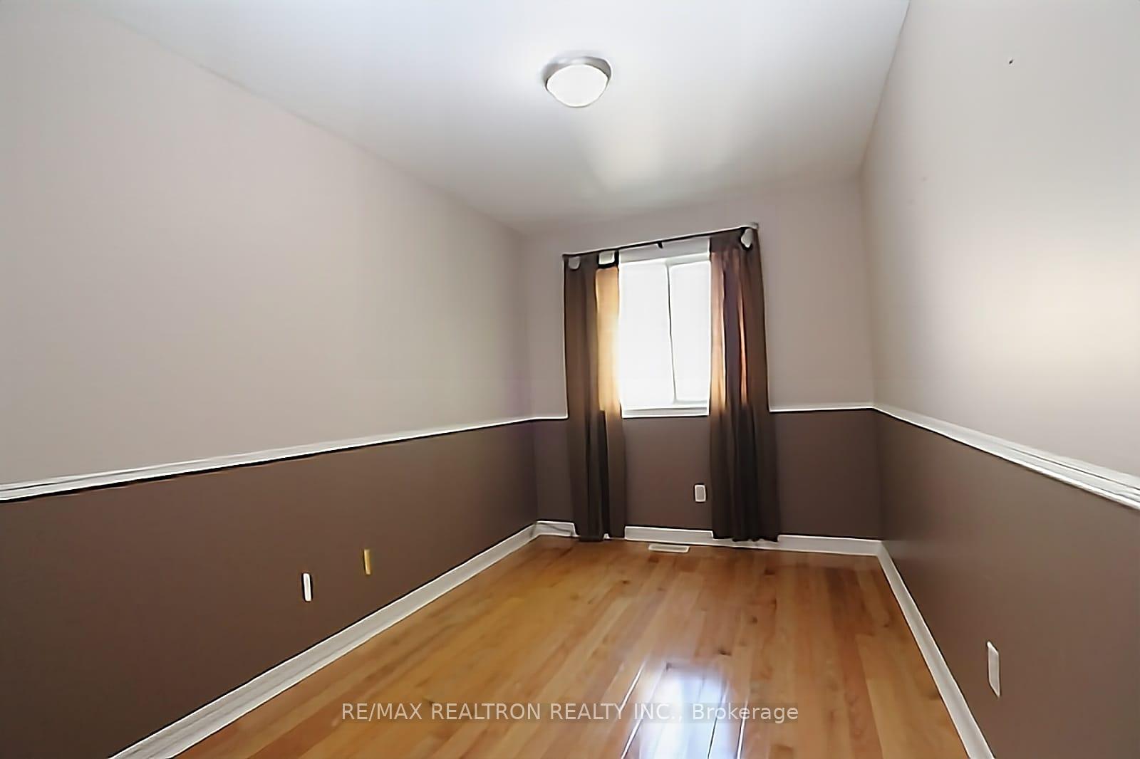 Photo 17 of 41 Lancaster Court, Georgina, Keswick South — HOMEH