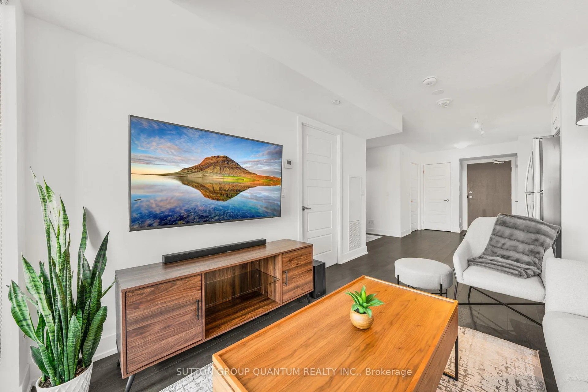 Photo 10 of Unit 1103, 1255 Bayly Street, Pickering, Bay Ridges — HOMEH