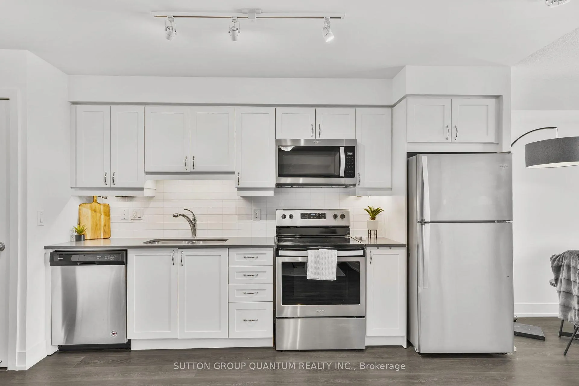 Photo 12 of Unit 1103, 1255 Bayly Street, Pickering, Bay Ridges — HOMEH