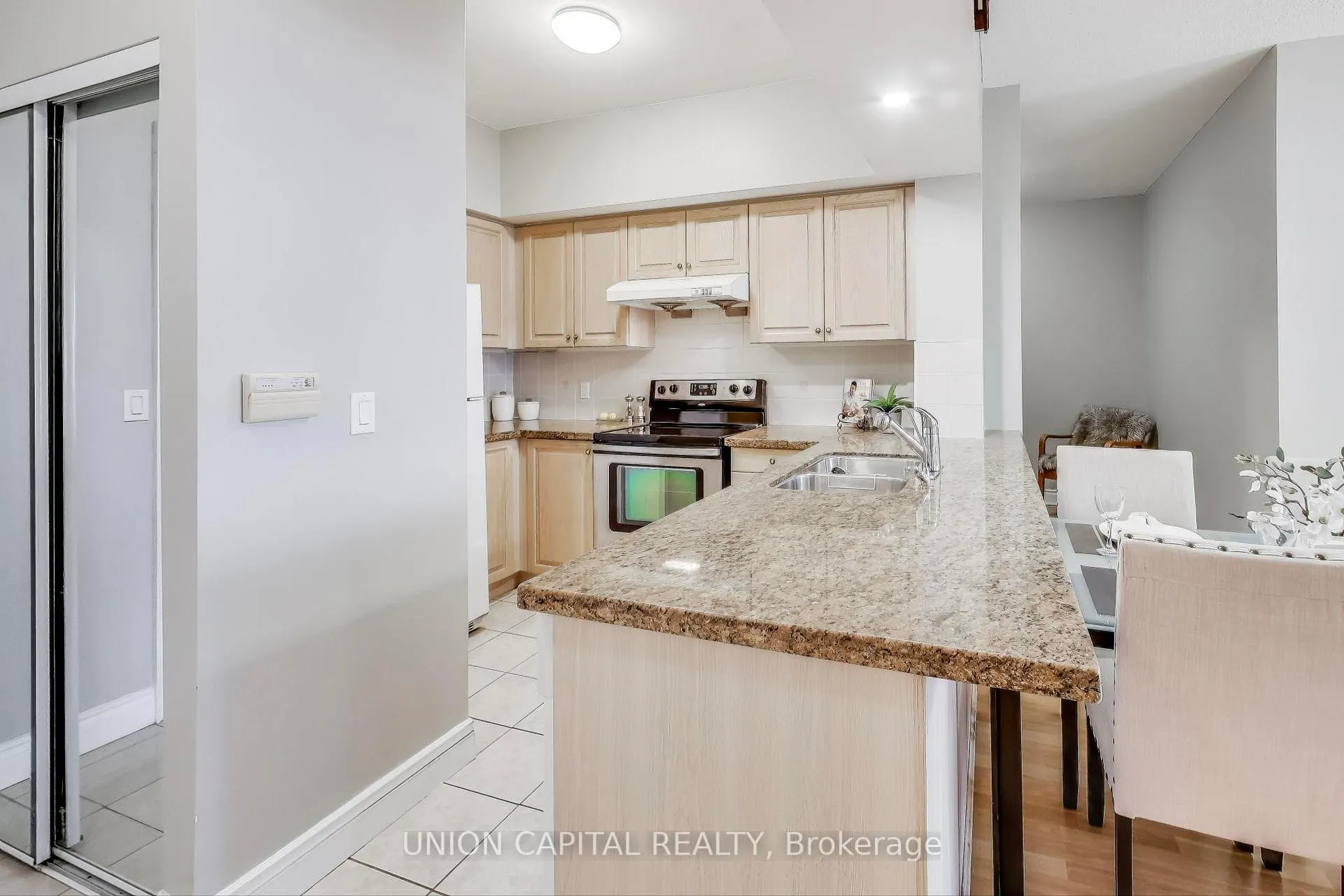 Photo 12 of Unit 906, 51 Saddlecreek Drive W, Markham, Commerce Valley — HOMEH