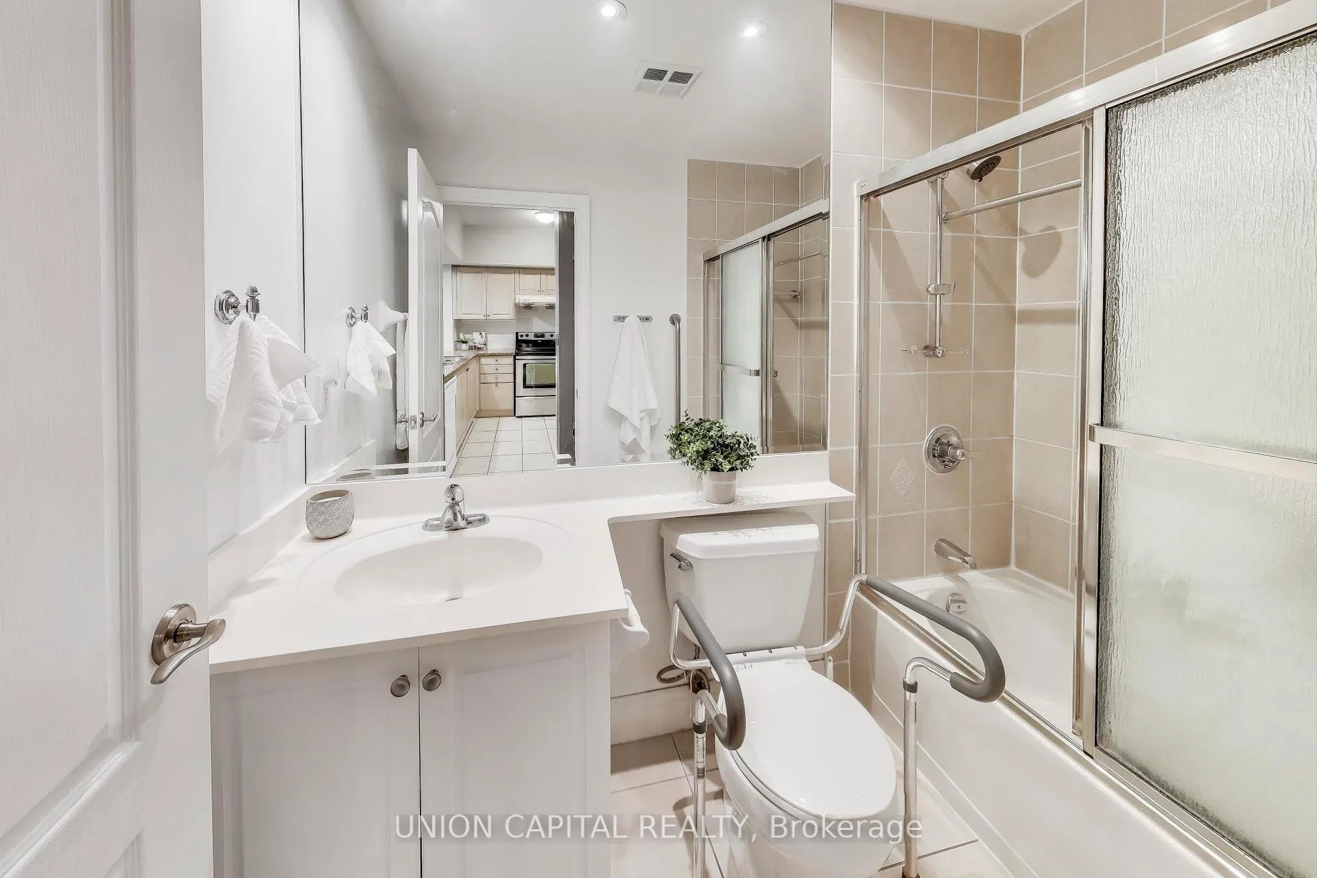 Photo 21 of Unit 906, 51 Saddlecreek Drive W, Markham, Commerce Valley — HOMEH