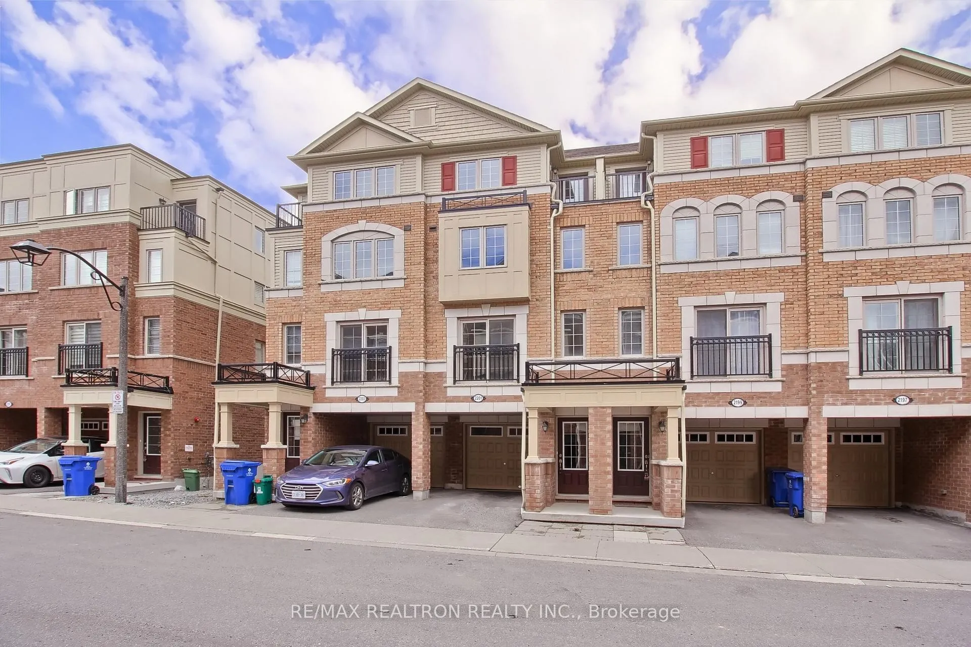 Photo 3 of Unit 424, 2201 Chevron Prince Path, Oshawa, Windfields — HOMEH