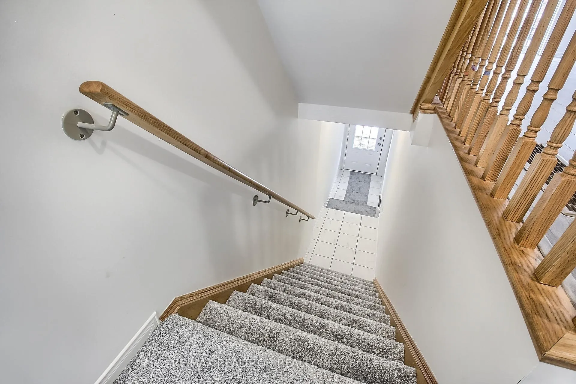 Photo 6 of Unit 424, 2201 Chevron Prince Path, Oshawa, Windfields — HOMEH