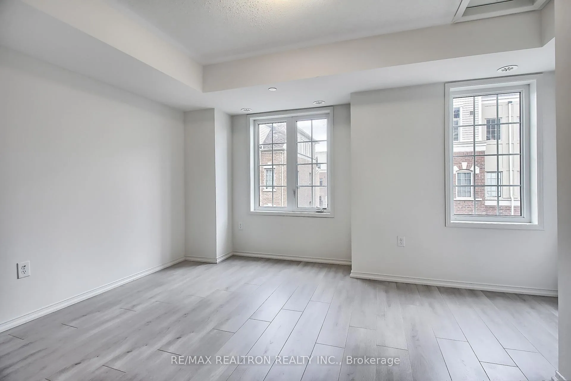 Photo 22 of Unit 424, 2201 Chevron Prince Path, Oshawa, Windfields — HOMEH