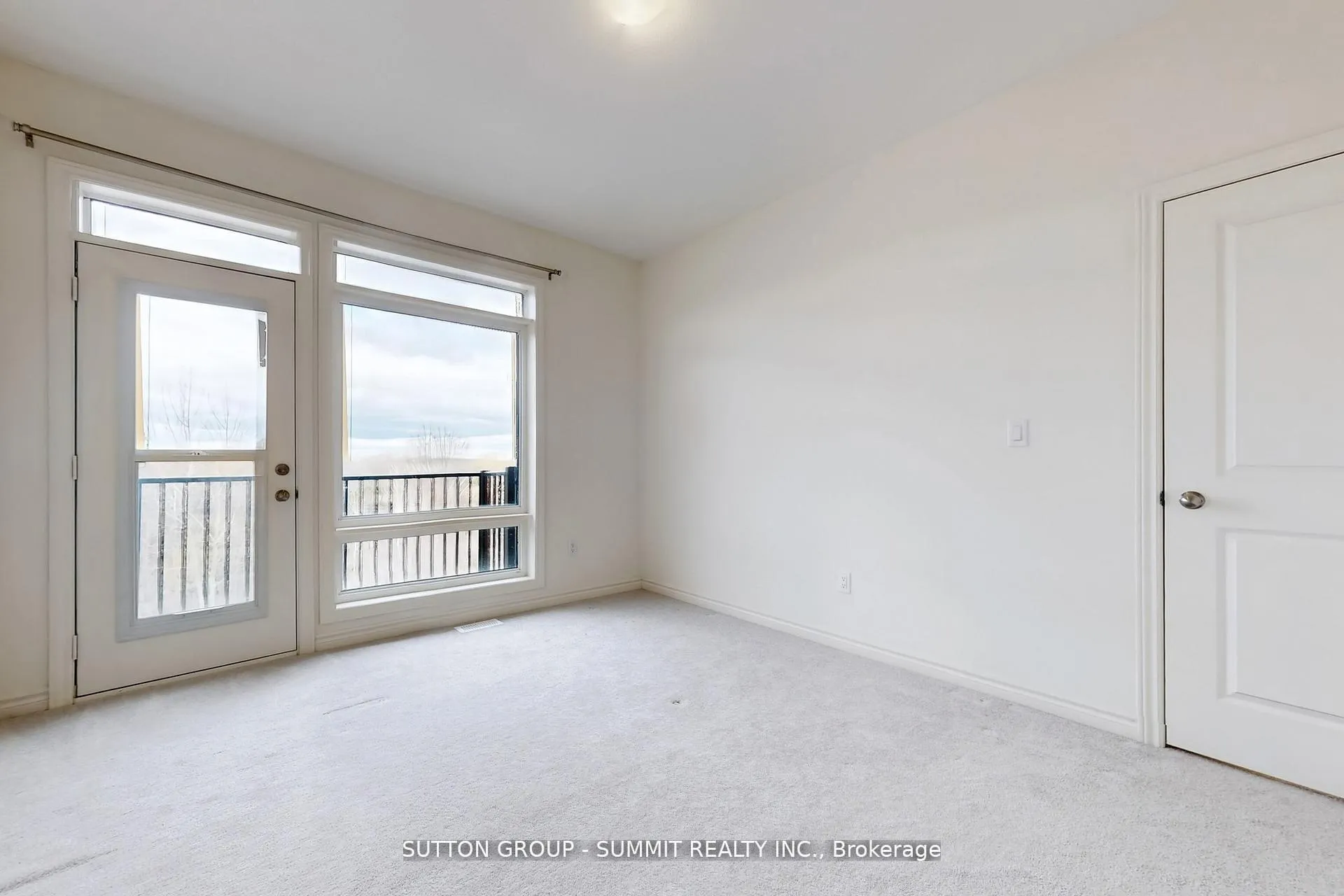 Photo 24 of 460 Salem Road S, Ajax, South East — HOMEH