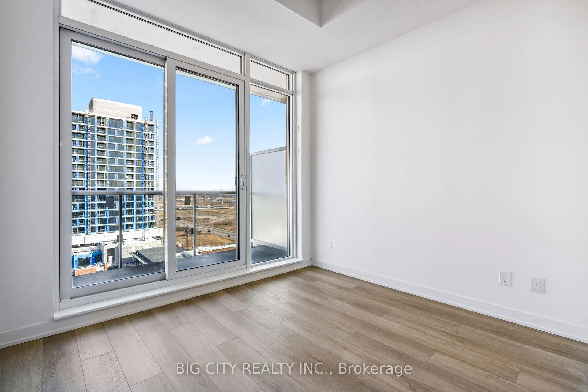 Photo 10 of Unit 1802A, 8119 Birchmount Road, Markham, Unionville — HOMEH