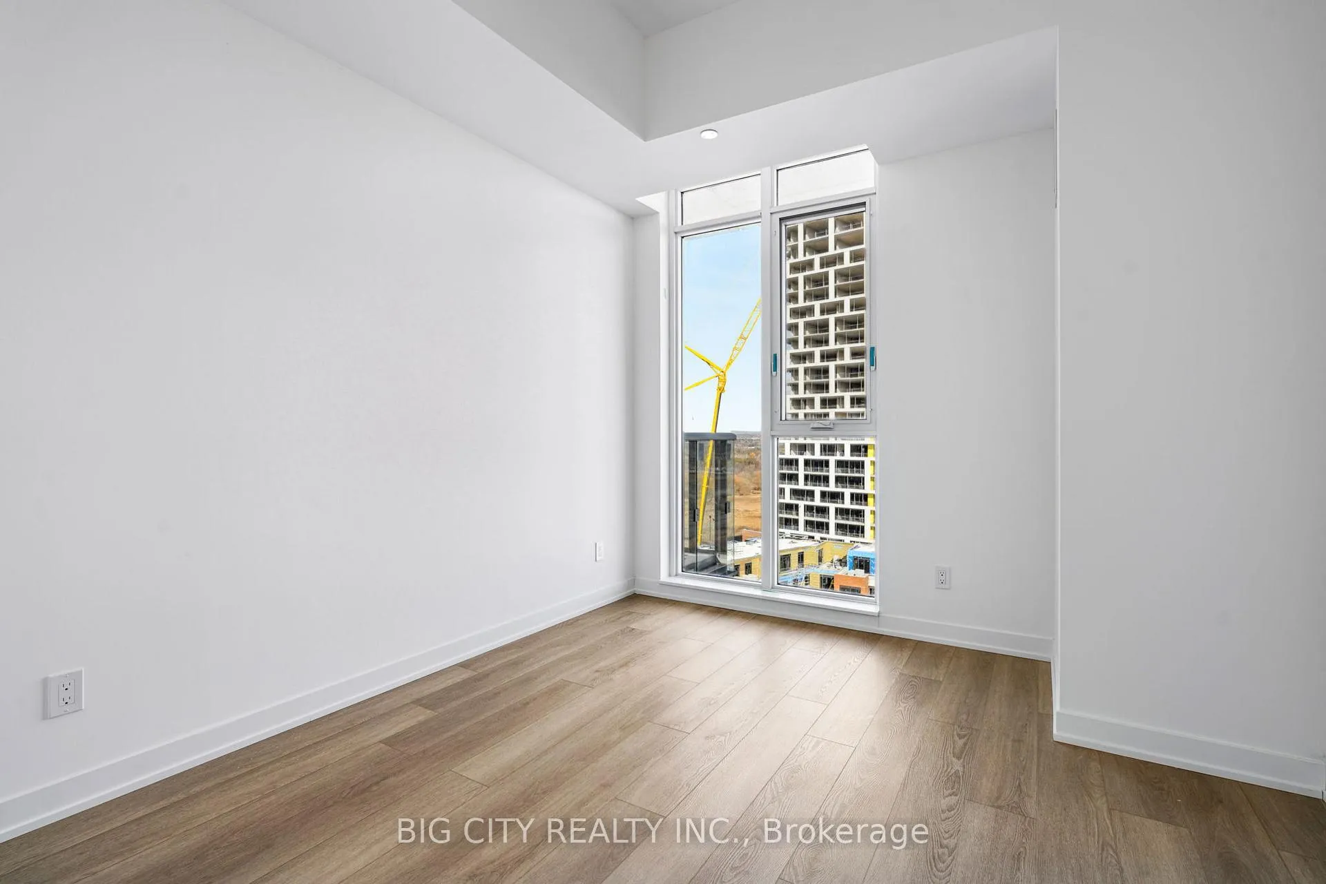 Photo 12 of Unit 1802A, 8119 Birchmount Road, Markham, Unionville — HOMEH