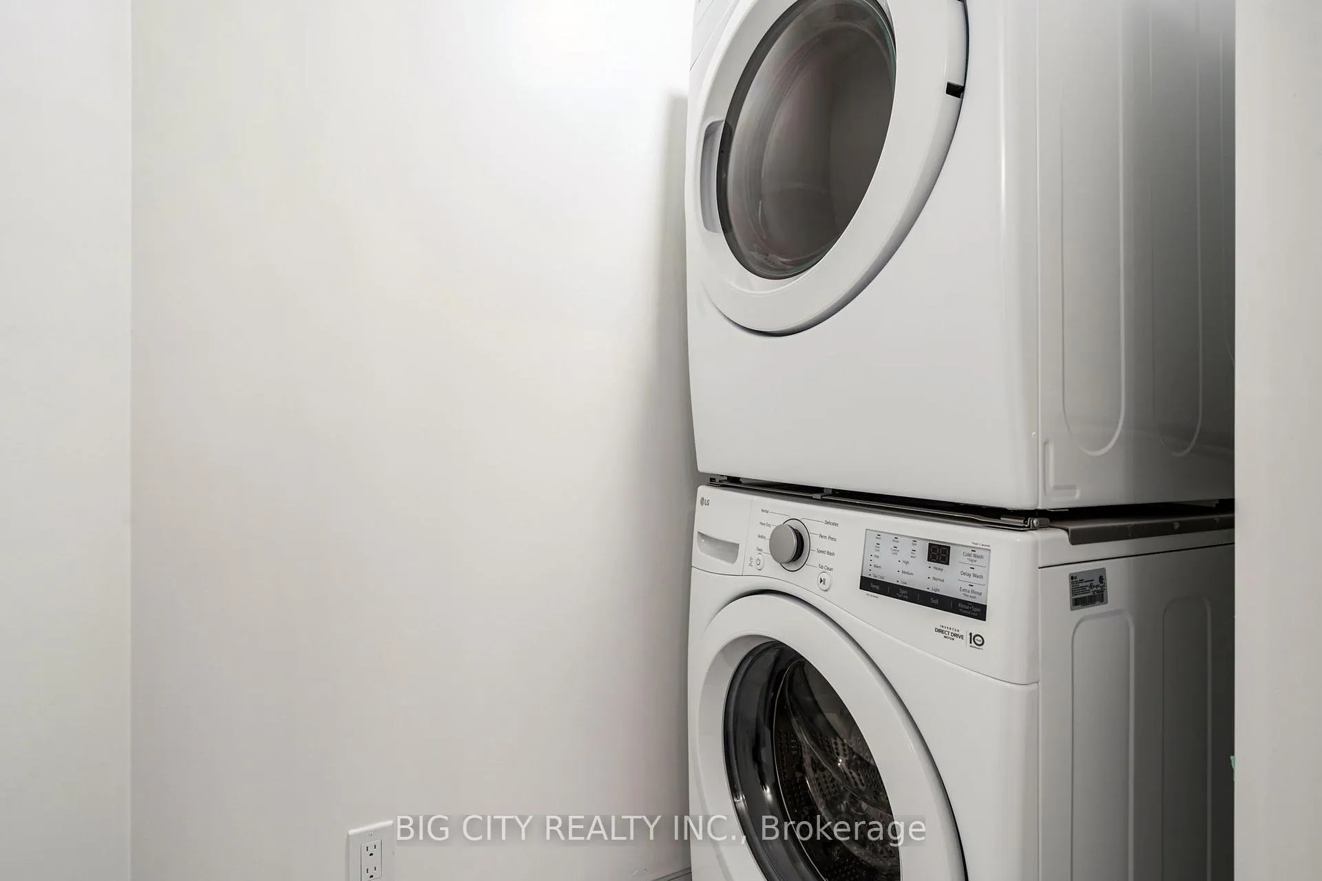 Photo 19 of Unit 1802A, 8119 Birchmount Road, Markham, Unionville — HOMEH