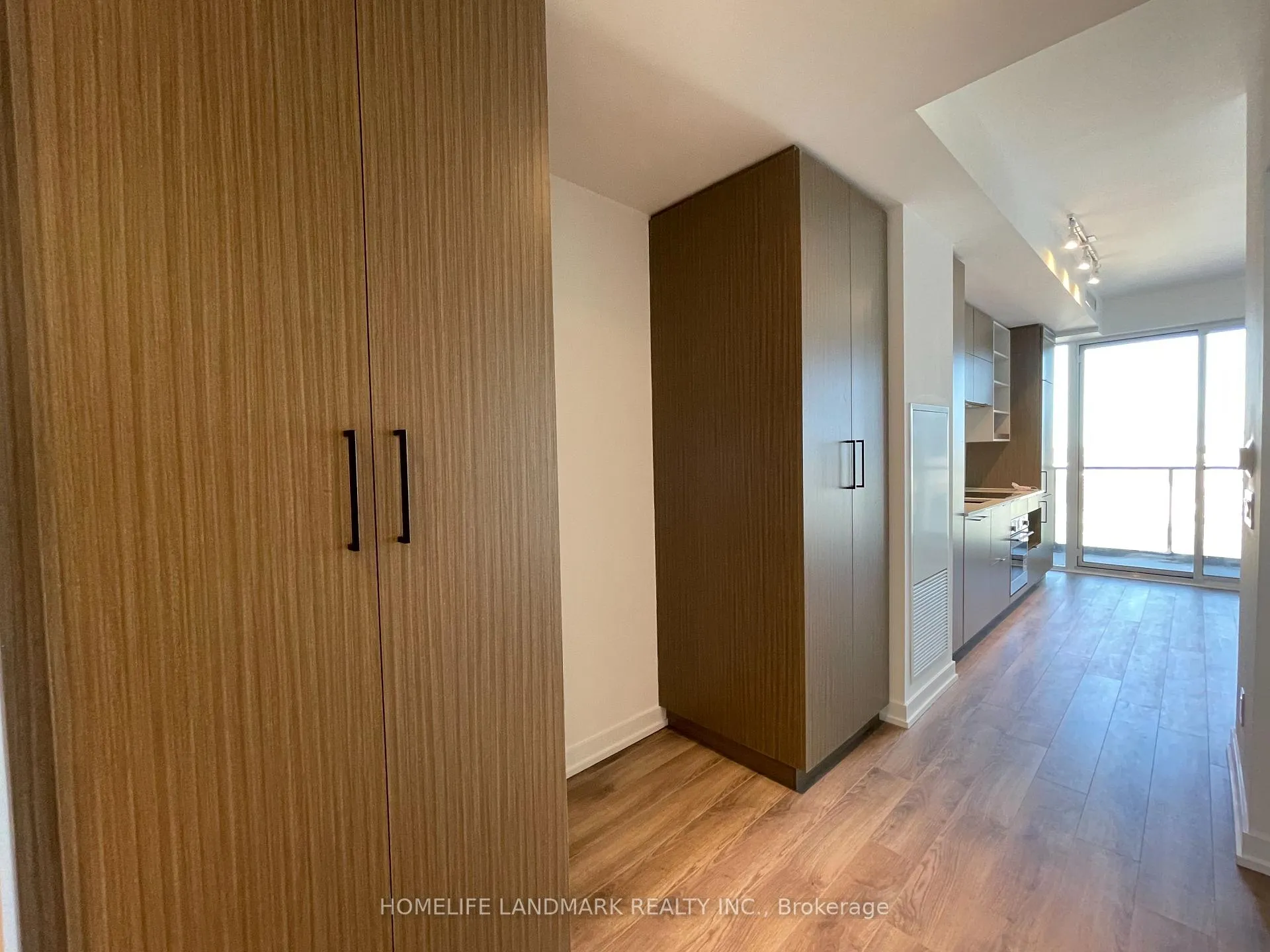 Photo 8 of Unit 1818, 20 Edward Street, Toronto, Bay Street Corridor — HOMEH