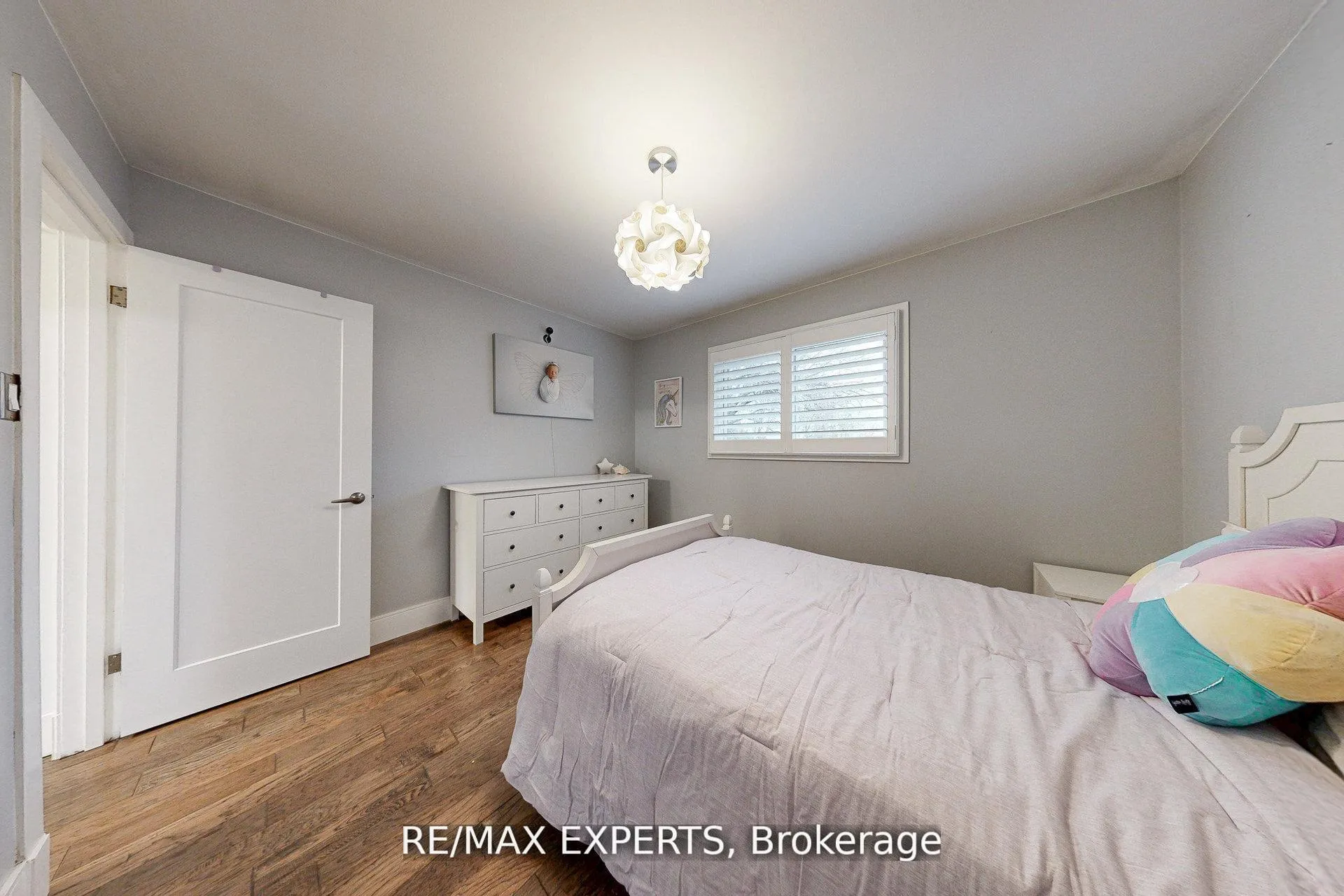 Photo 17 of 4323 Forsyth Boulevard, Burlington, Shoreacres — HOMEH