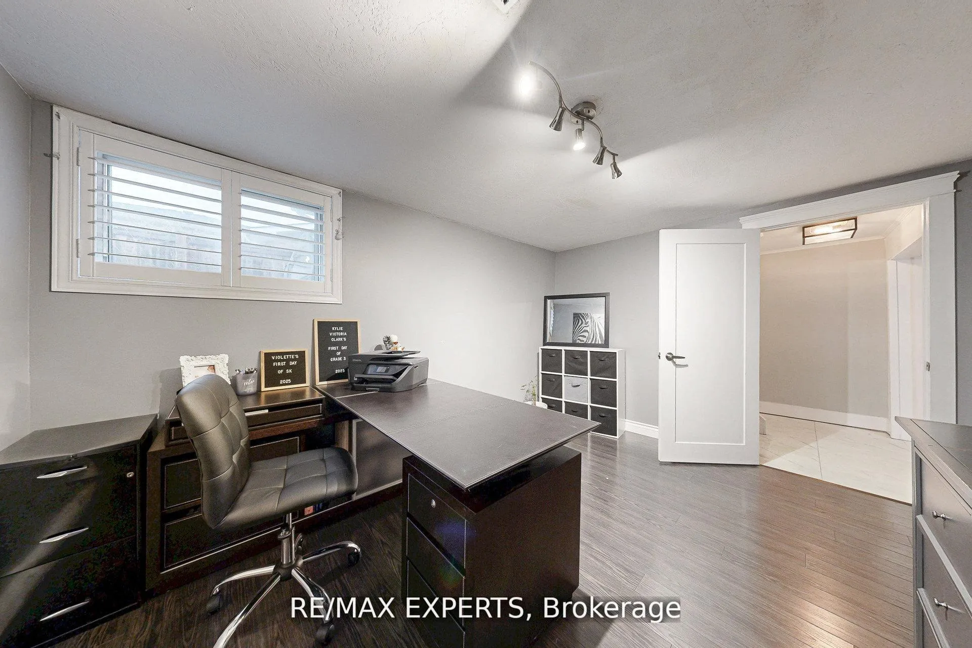 Photo 21 of 4323 Forsyth Boulevard, Burlington, Shoreacres — HOMEH