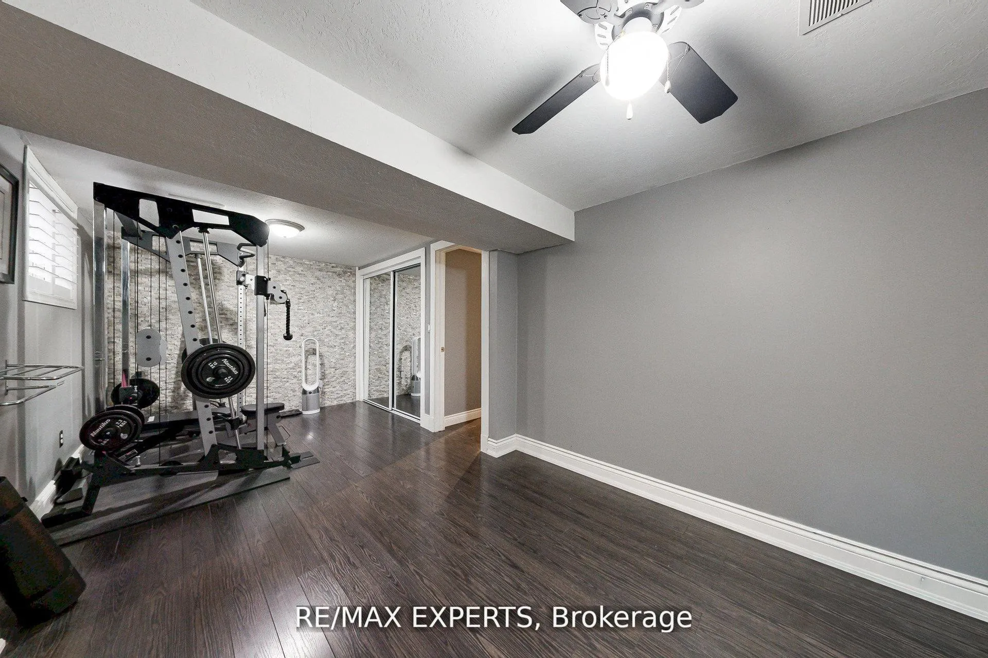 Photo 25 of 4323 Forsyth Boulevard, Burlington, Shoreacres — HOMEH