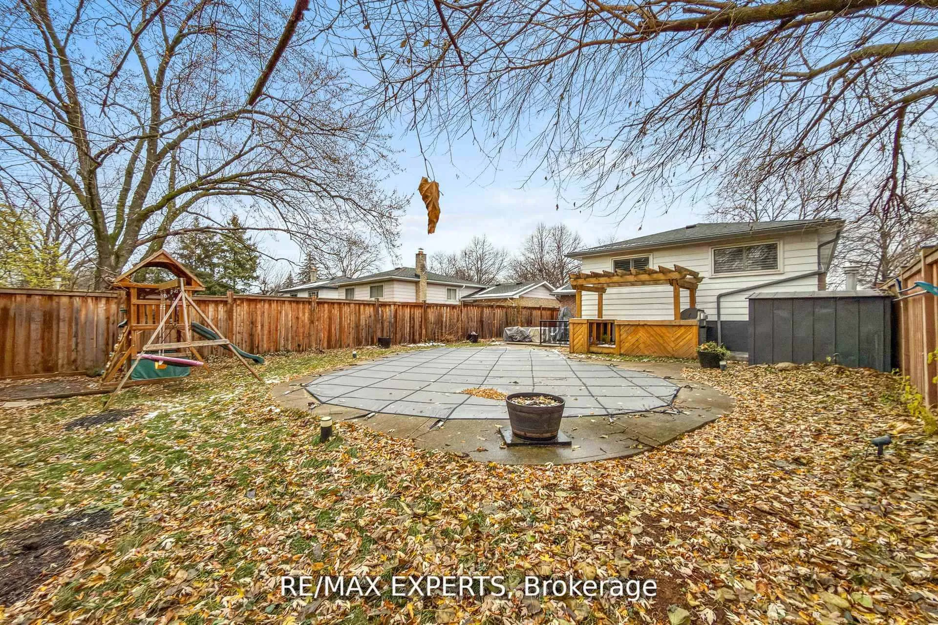 Photo 37 of 4323 Forsyth Boulevard, Burlington, Shoreacres — HOMEH