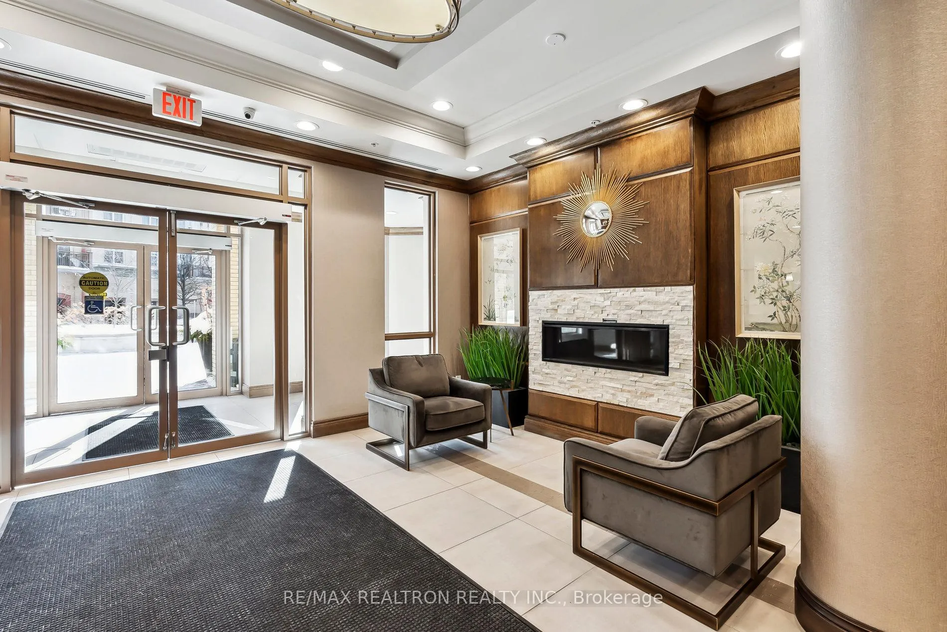 Photo 6 of Unit 306, 68 Main Street, Markham, Markham Village — HOMEH