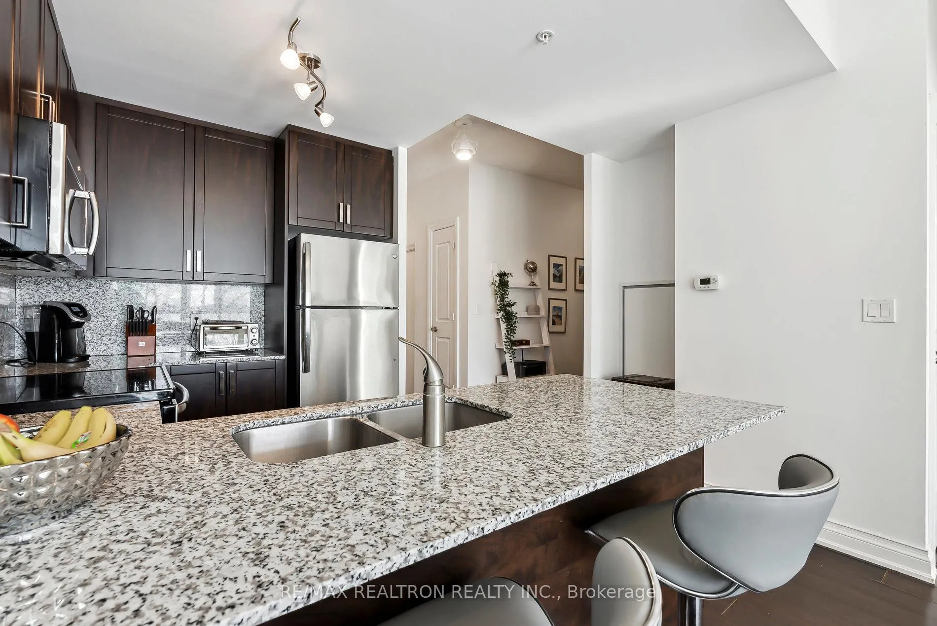 Photo 13 of Unit 306, 68 Main Street, Markham, Markham Village — HOMEH