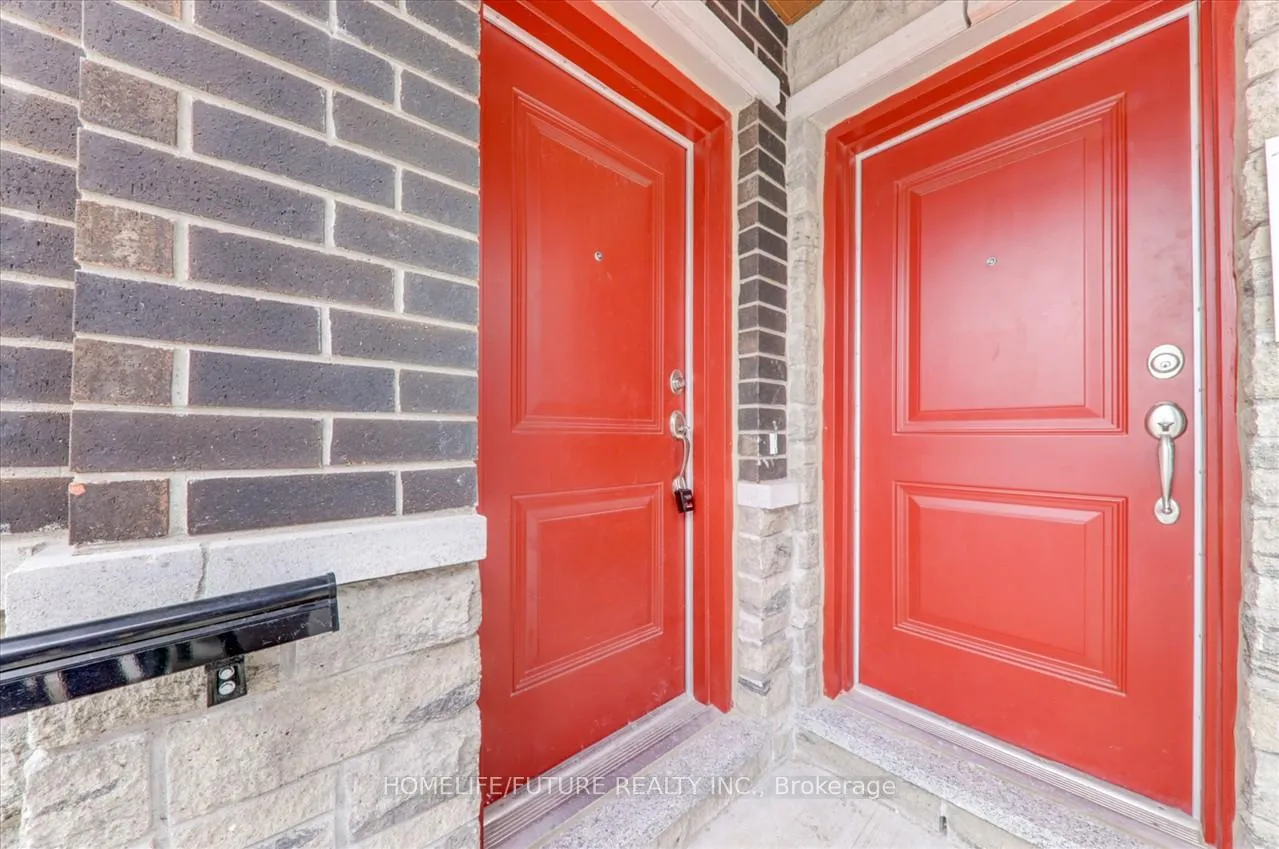Photo 4 of Unit 601, 1034 Reflection Place, Pickering, Rural Pickering — HOMEH