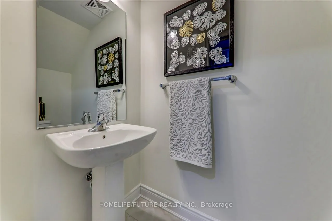Photo 11 of Unit 601, 1034 Reflection Place, Pickering, Rural Pickering — HOMEH