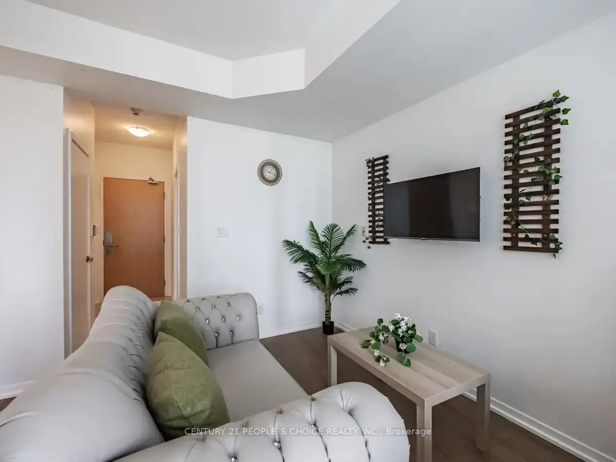 Photo 4 of Unit 1203, 65 Bremner Boulevard, Toronto, Waterfront Communities — HOMEH
