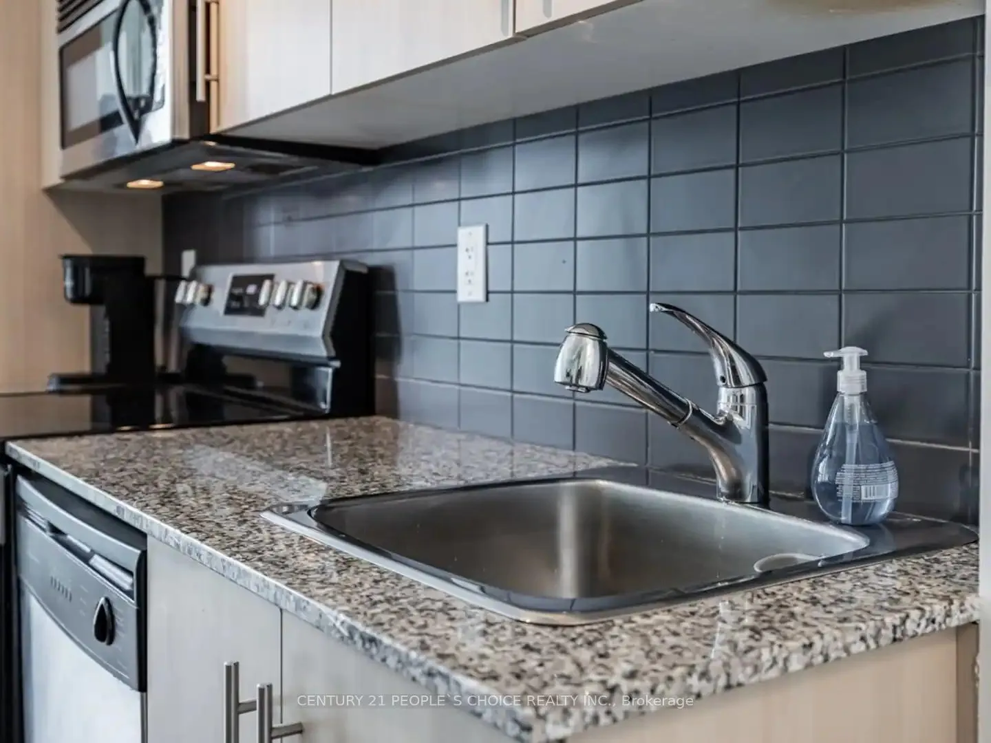 Photo 7 of Unit 1203, 65 Bremner Boulevard, Toronto, Waterfront Communities — HOMEH