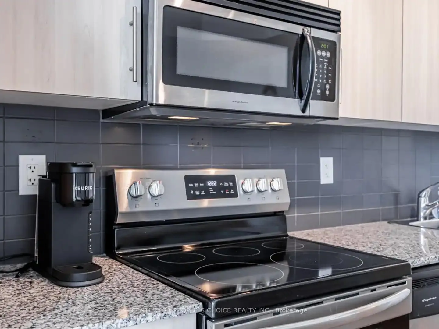 Photo 9 of Unit 1203, 65 Bremner Boulevard, Toronto, Waterfront Communities — HOMEH